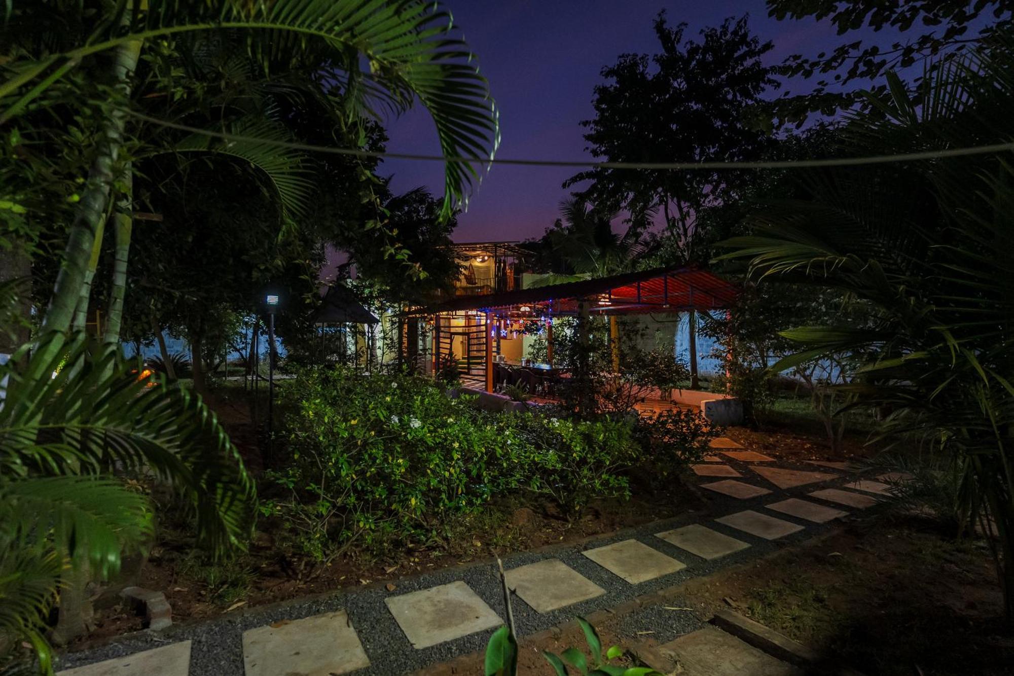 Ntr Garden Hotell Auroville Exteriör bild