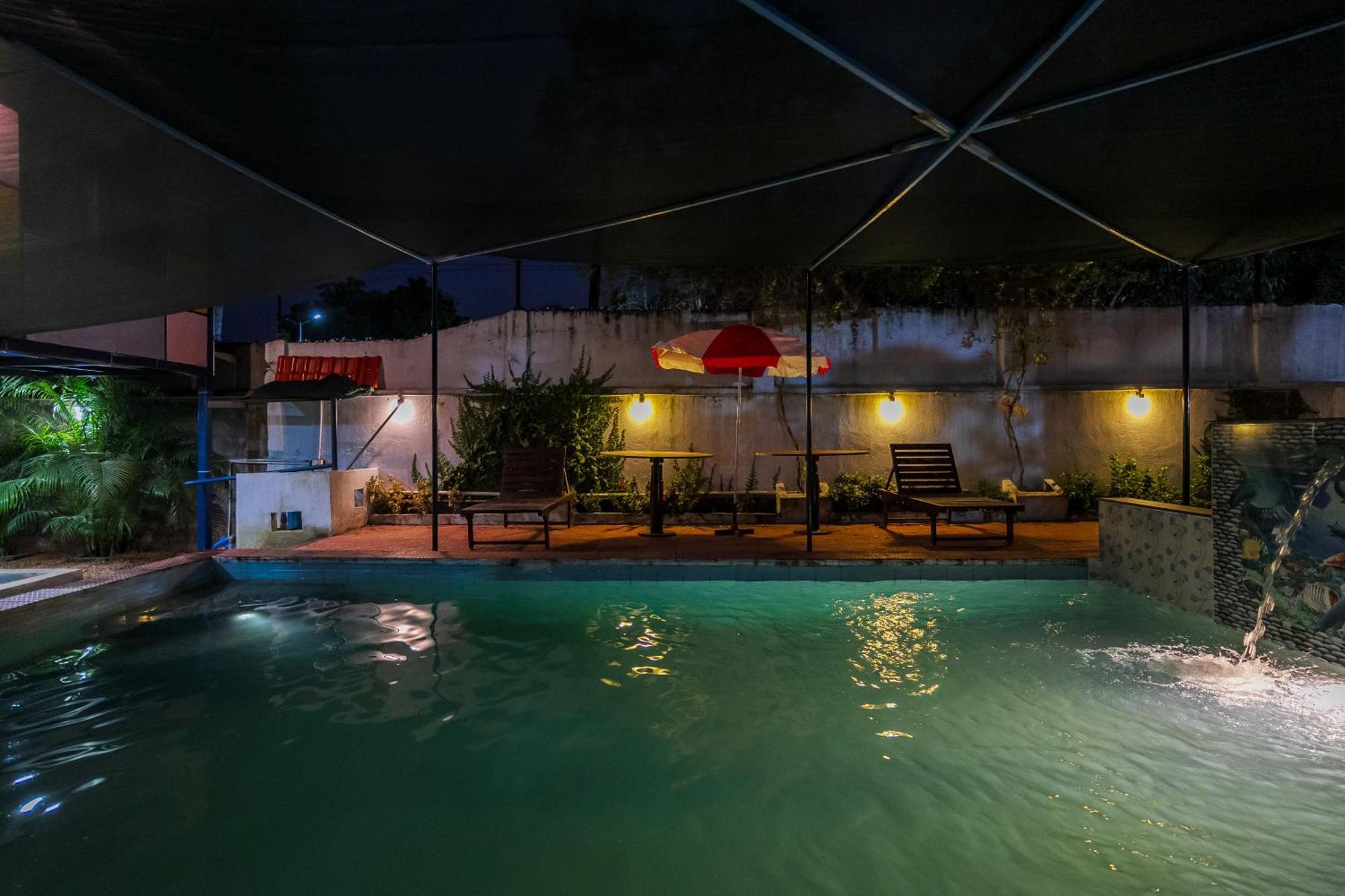 Ntr Garden Hotell Auroville Exteriör bild