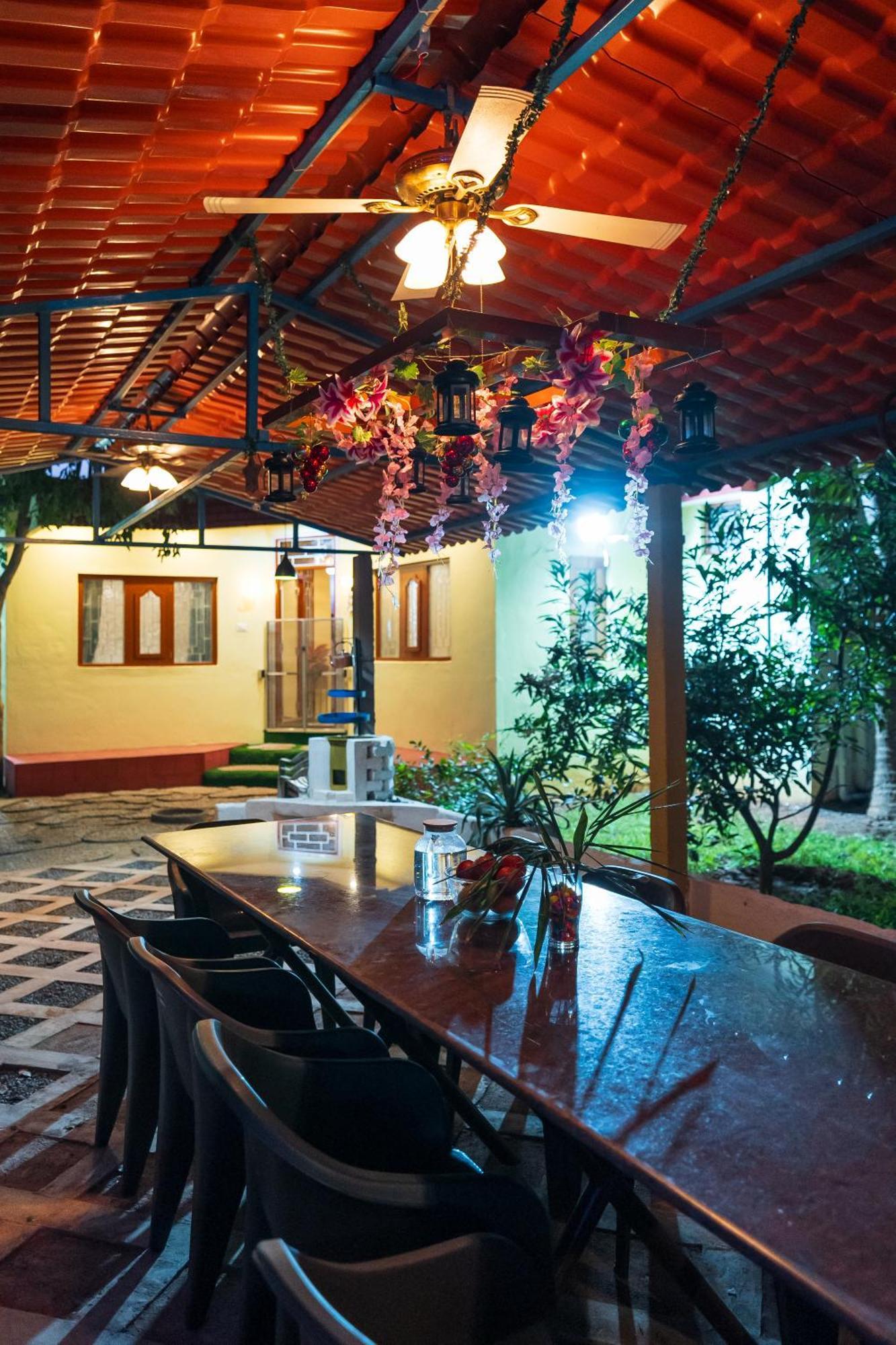 Ntr Garden Hotell Auroville Exteriör bild