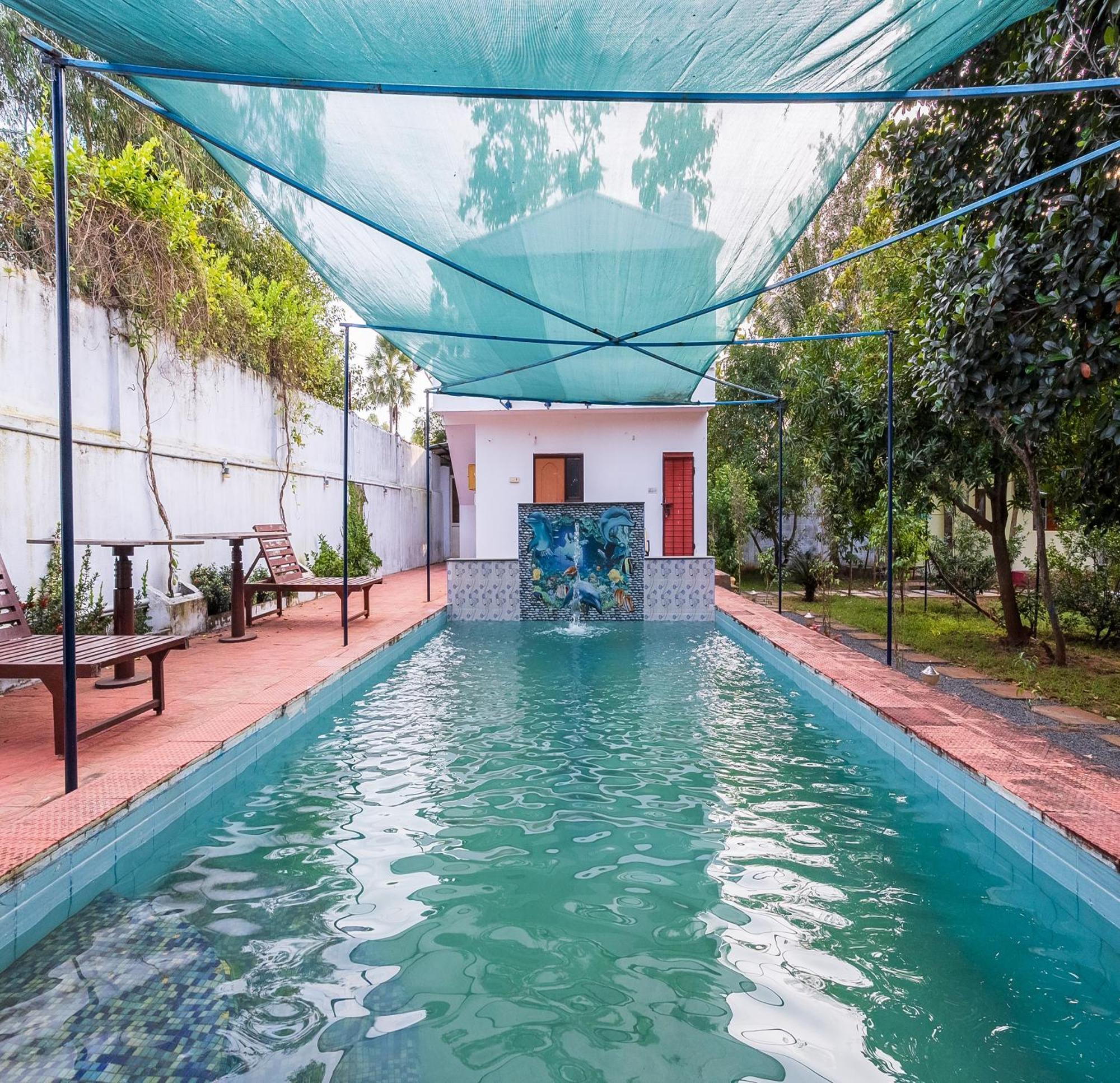 Ntr Garden Hotell Auroville Exteriör bild